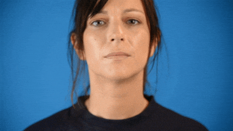 Femme loupe GIF