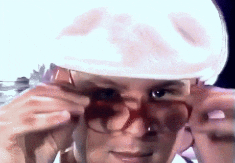 Joie de porter des lunettes GIF
