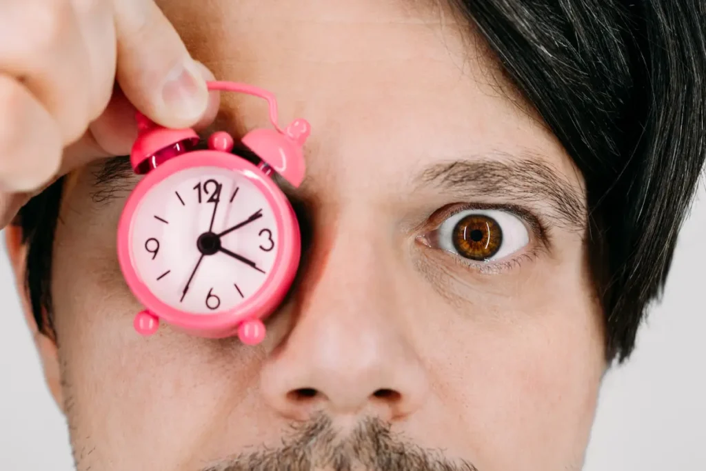réveil oculaire matinal