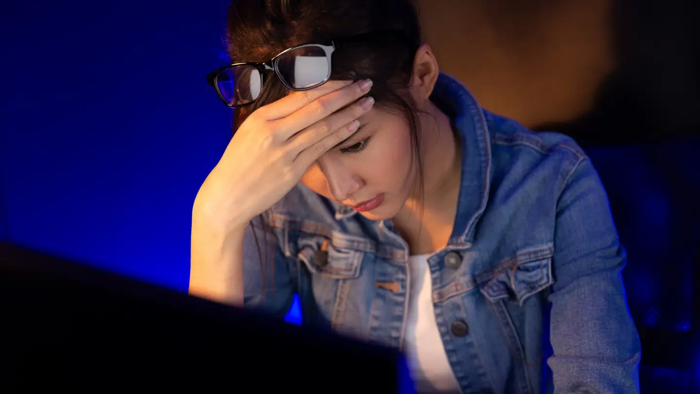 Guide télétravailleur : éliminer la fatigue visuelle écran en 30 jours